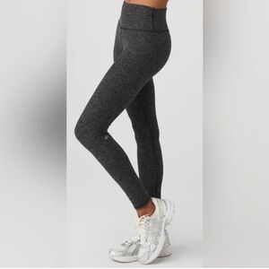 NWOT ALO Yoga Alosoft 7/8 Highlight Legging- Size Small